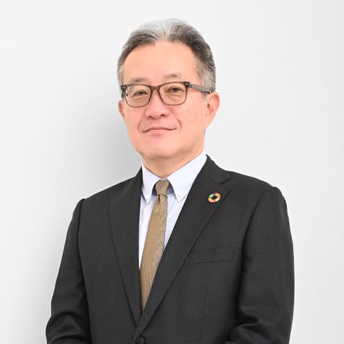 顔写真：代表取締役会長 芳賀 敏